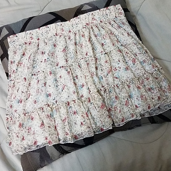 Maurices Dresses & Skirts - 💙Maurices Floral Skirt💙